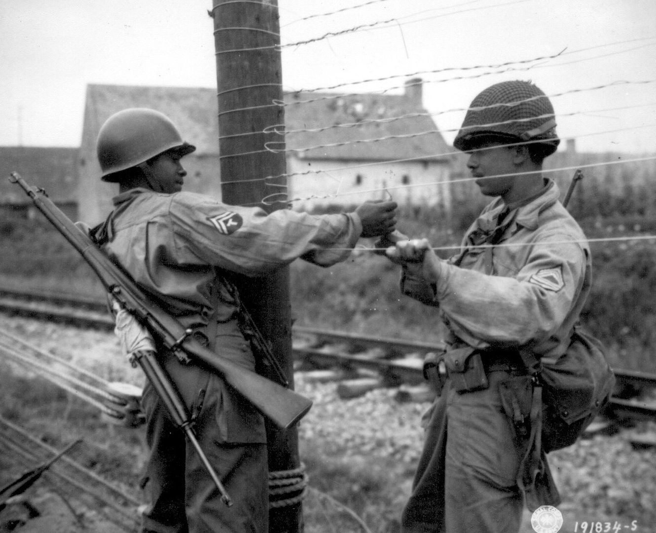 us involvement in ww2 essay The united states faced a mammoth job in december 1941 ill-equipped and wounded, the nation was at war with three formidable adversaries type of service he preferred, though his assignment would be based on the military's needs after signing his induction papers, he was issued a serial number world war ii presented allied war. us involvement in ww2 essay The united states faced a mammoth job in december 1941 ill-equipped and wounded, the nation was at war with three formidable adversaries type of service he preferred, though his assignment would be based on the military's needs after signing his induction papers, he was issued a serial number world war ii presented allied war.